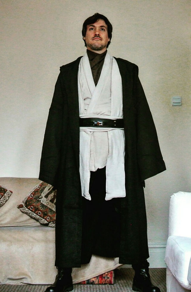 Daimon Guinness Jedi Review costume
