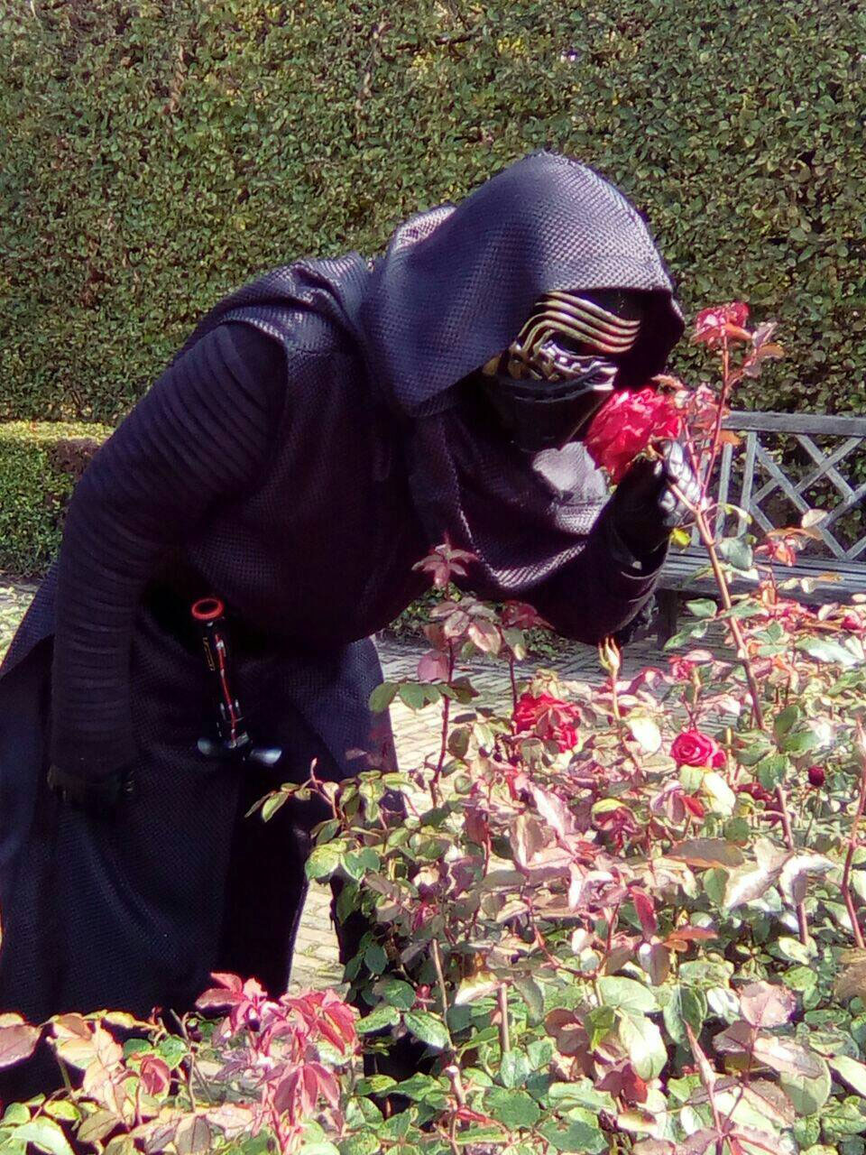Kylo Ren Replica Costume Review Dirk JediRobeAmerica.com