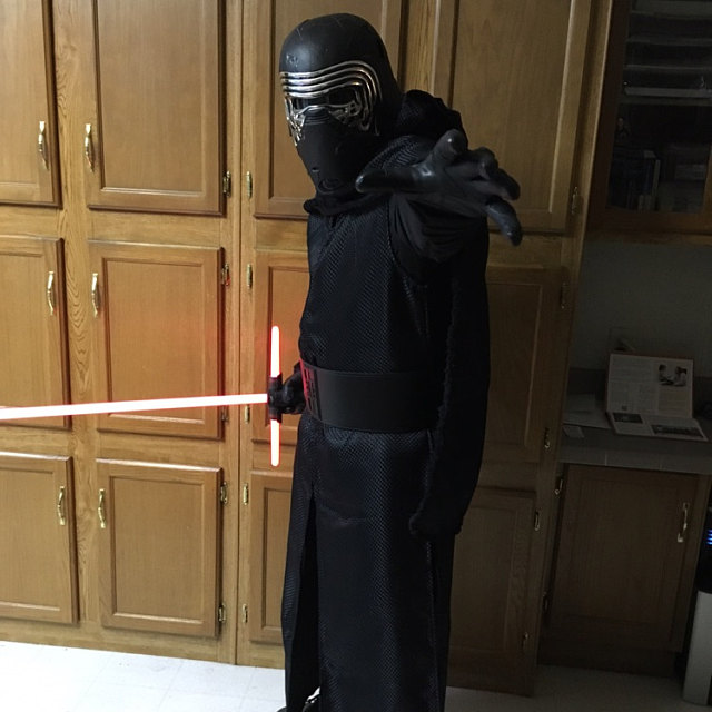 Garrett Kylo Ren costume review jedirobeamerica