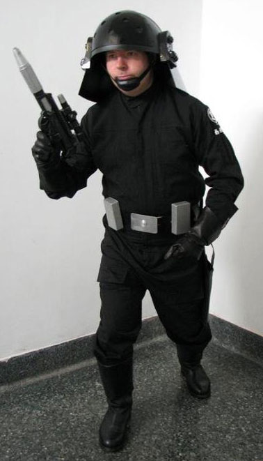 peter imp officer costume review rebel blaster