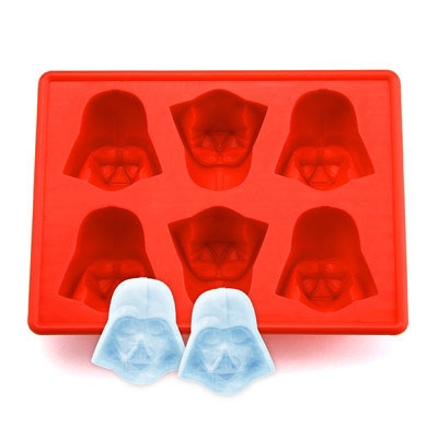 1373678539.jpg Star Wars Gifts and Games - Darth Vader Silicone Tray