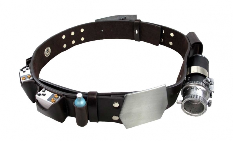 872543352.jpg Star Wars Han Solo Belt and Holster Replica with Droid Caller and Greeblies